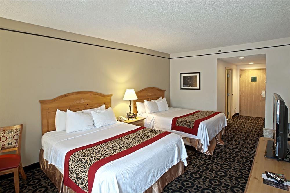 Quality Inn & Suites Boone - University Area Extérieur photo