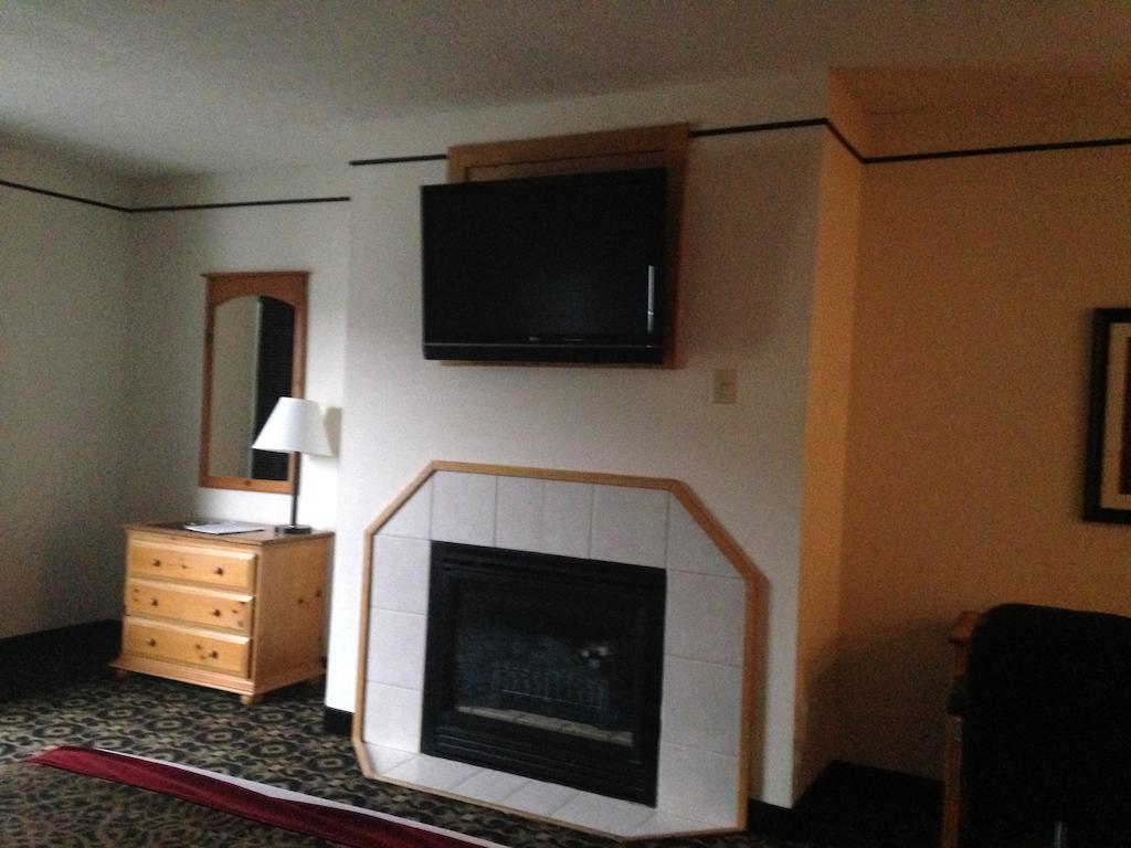 Quality Inn & Suites Boone - University Area Extérieur photo