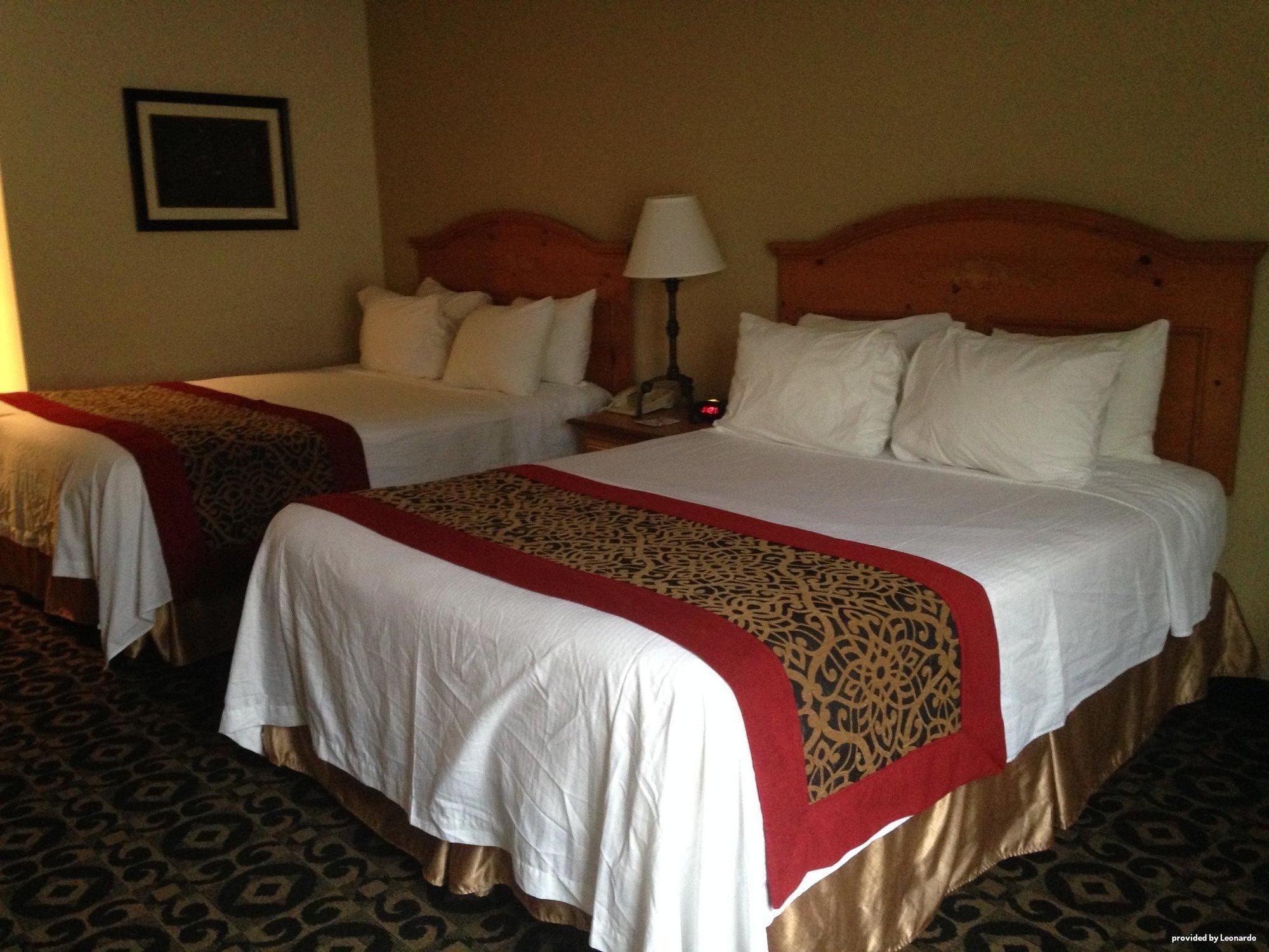 Quality Inn & Suites Boone - University Area Extérieur photo