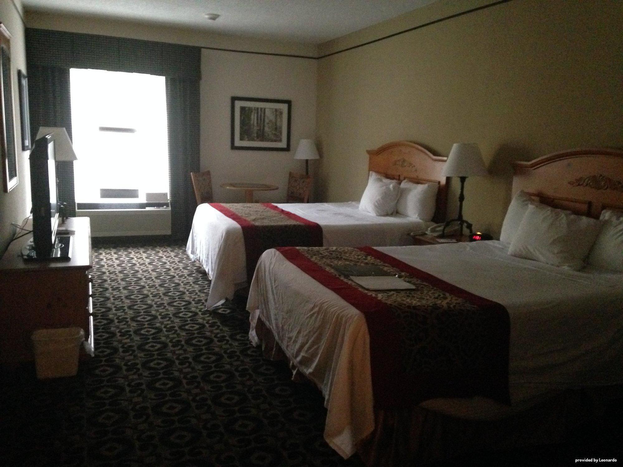 Quality Inn & Suites Boone - University Area Extérieur photo