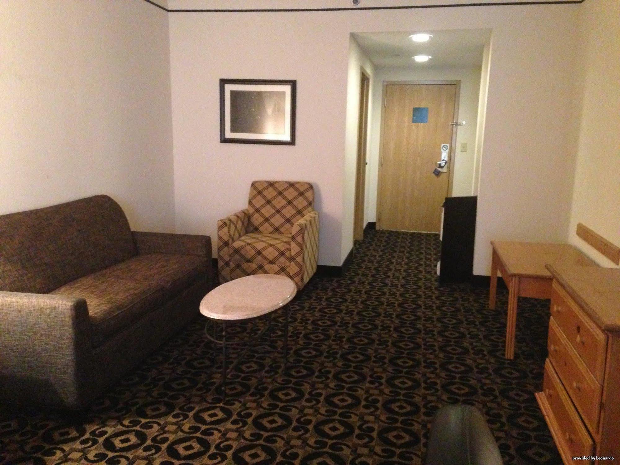 Quality Inn & Suites Boone - University Area Extérieur photo