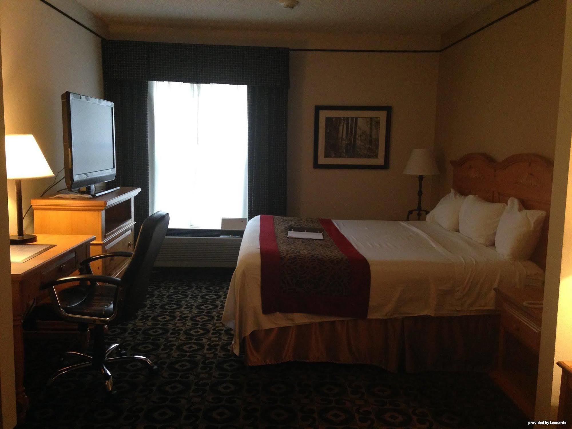 Quality Inn & Suites Boone - University Area Extérieur photo