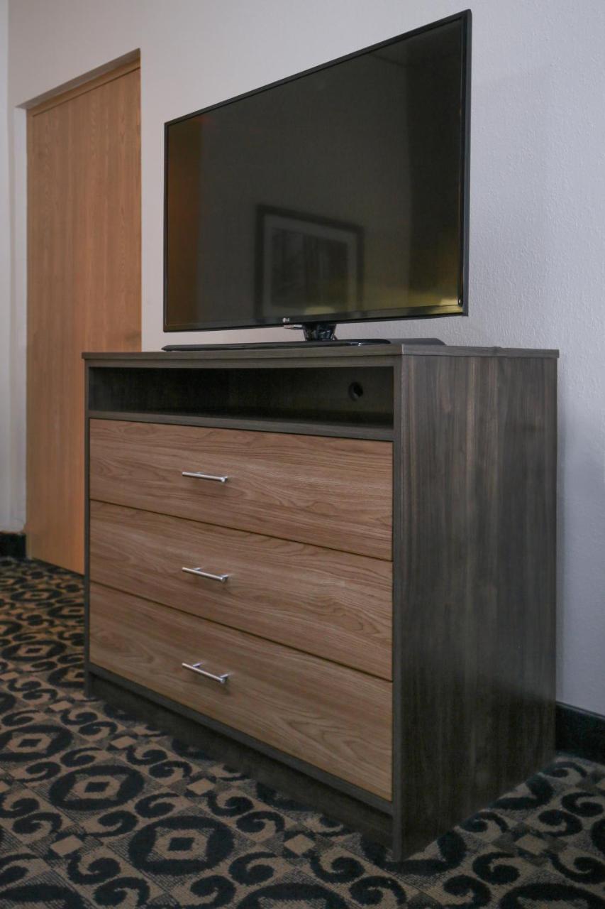 Quality Inn & Suites Boone - University Area Extérieur photo