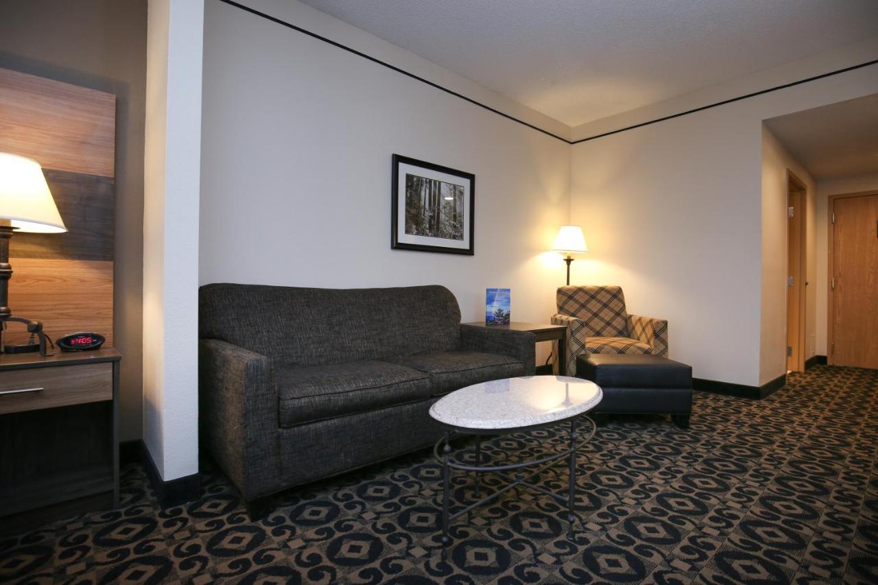 Quality Inn & Suites Boone - University Area Extérieur photo