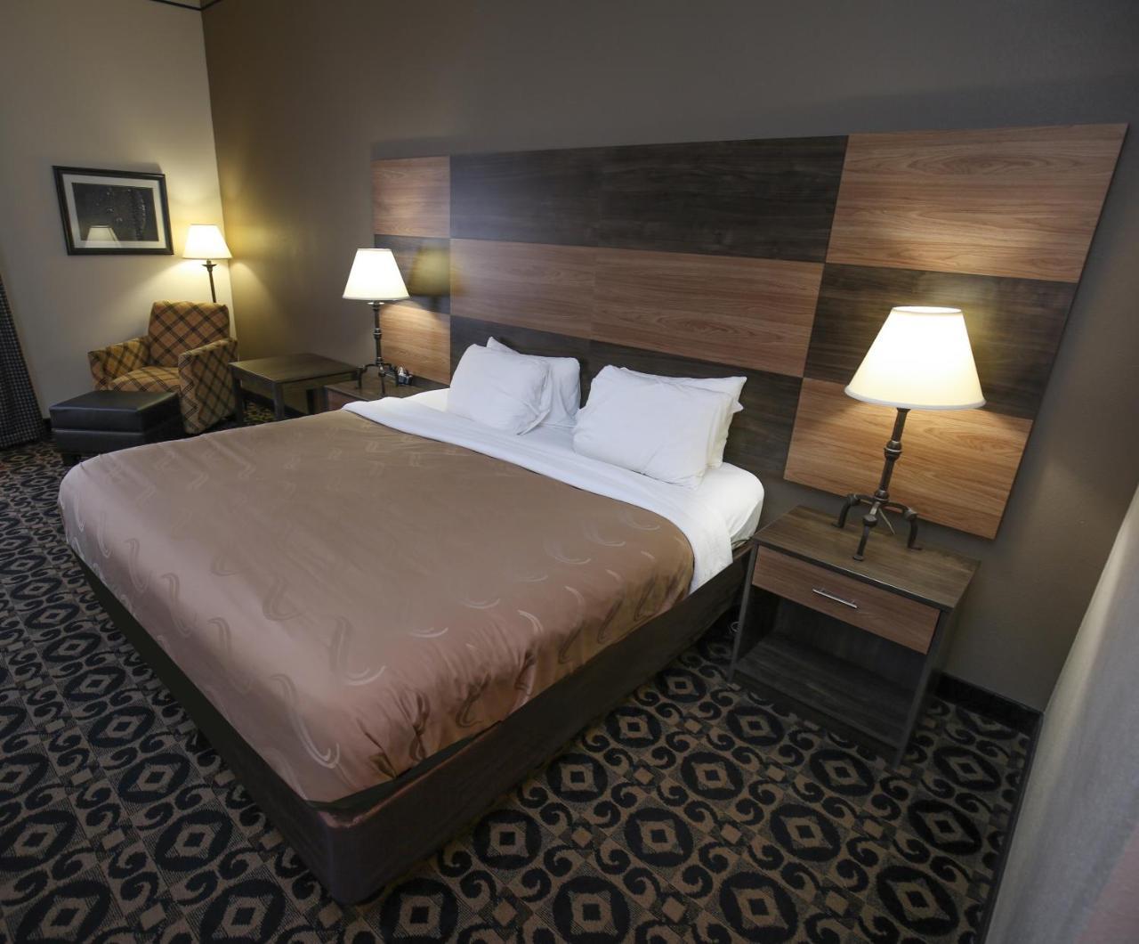 Quality Inn & Suites Boone - University Area Extérieur photo