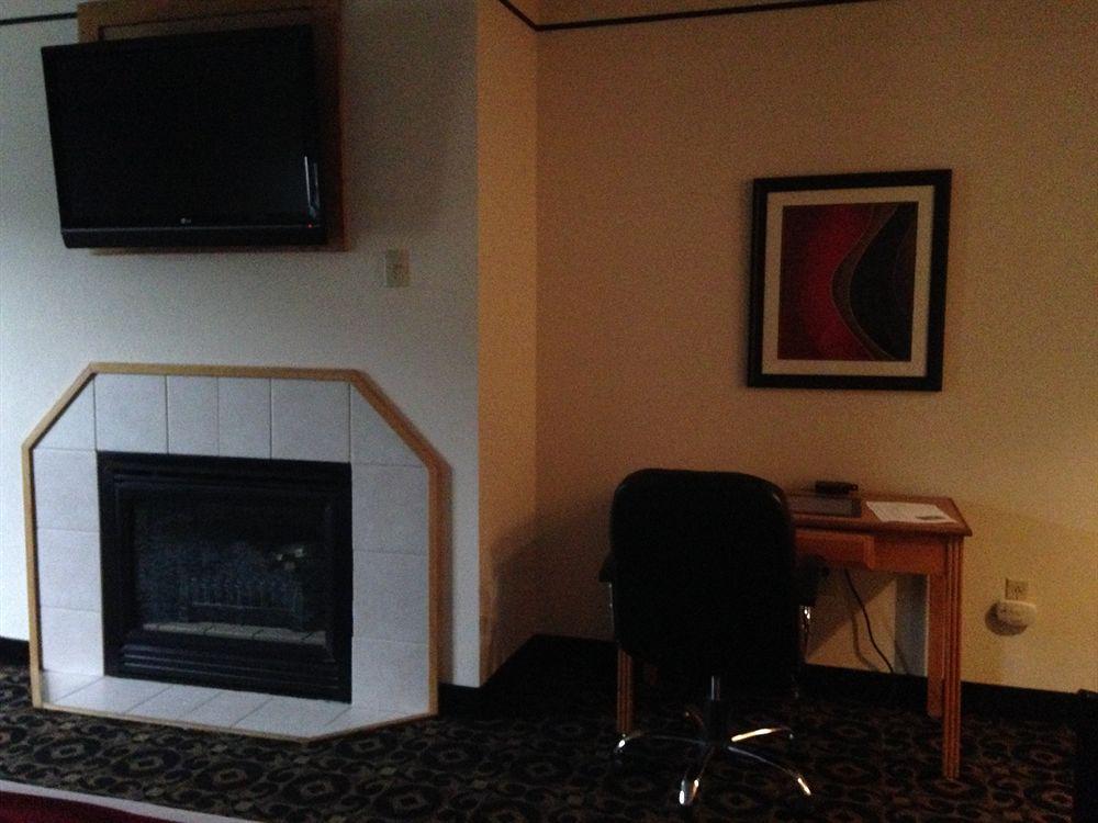 Quality Inn & Suites Boone - University Area Extérieur photo